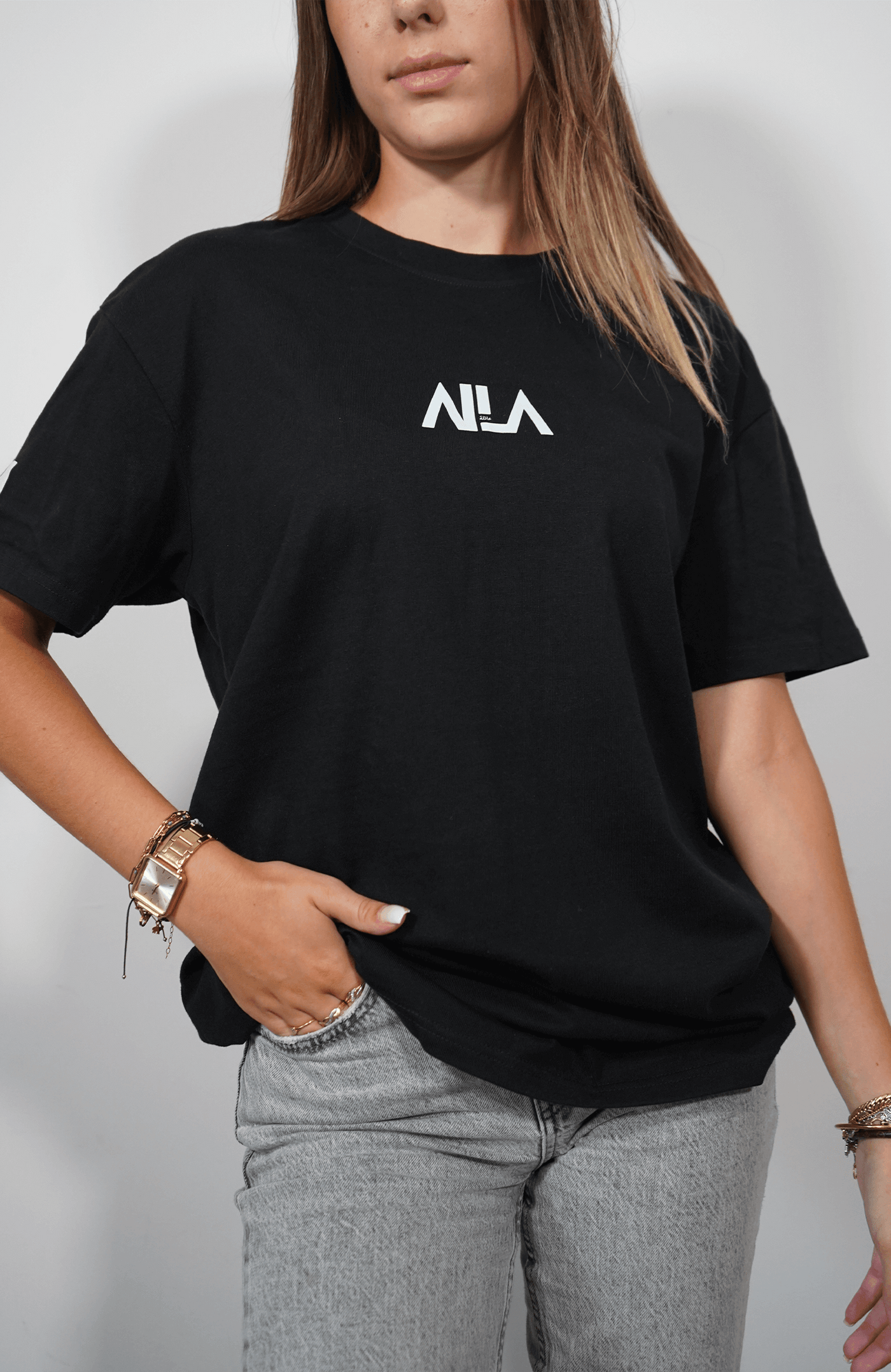 T-Shirt Friends & Family - Black - Maison Aïla